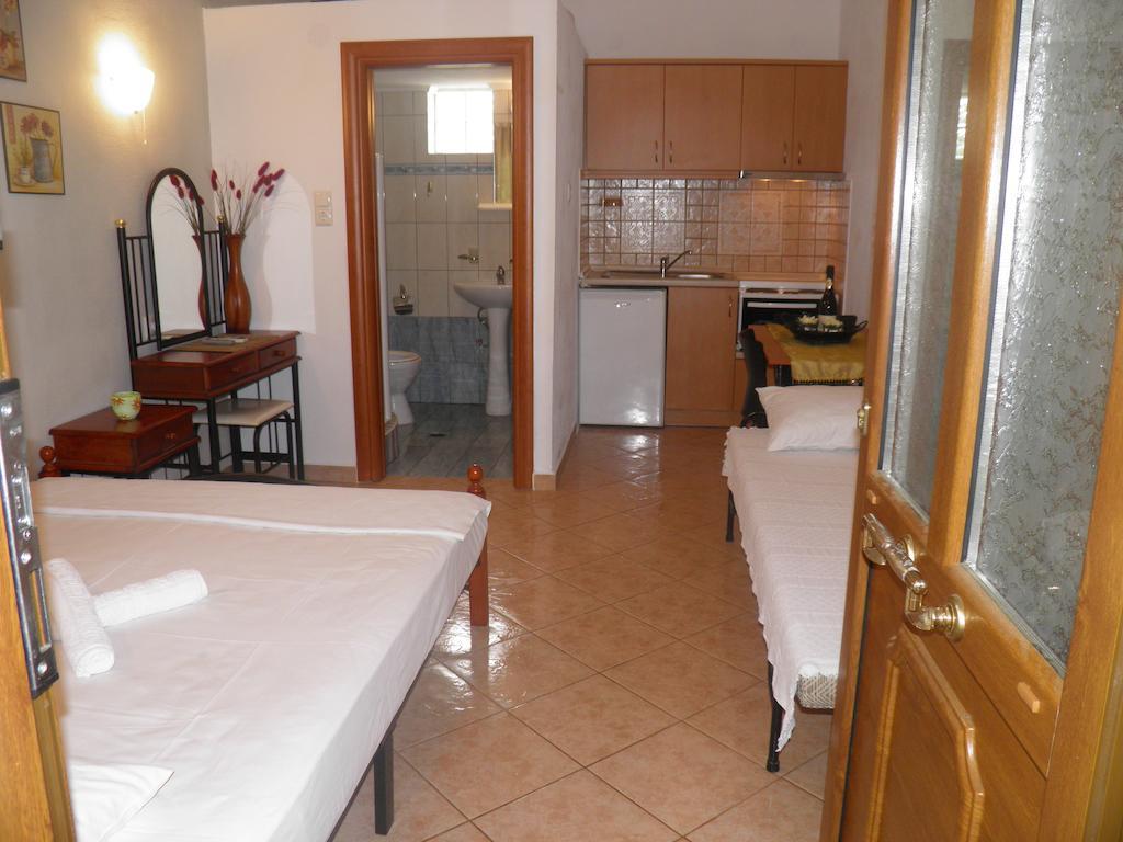 Studios Elianthos Σκάλα Καλλιράχης Δωμάτιο φωτογραφία
